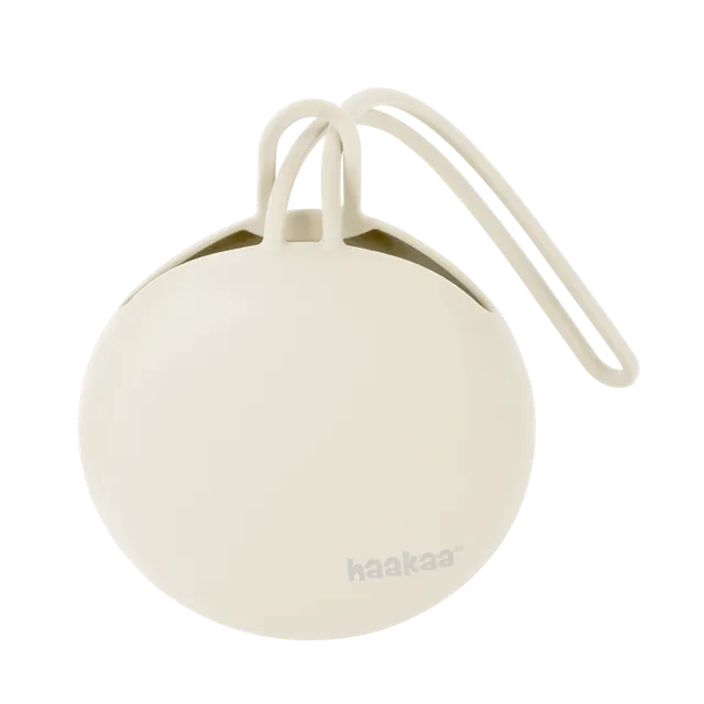 haakaa-silikon-schnullerbox-aufbewahrungsbox-mit-strap-f-r-bis-zu-3-schnuller image 1