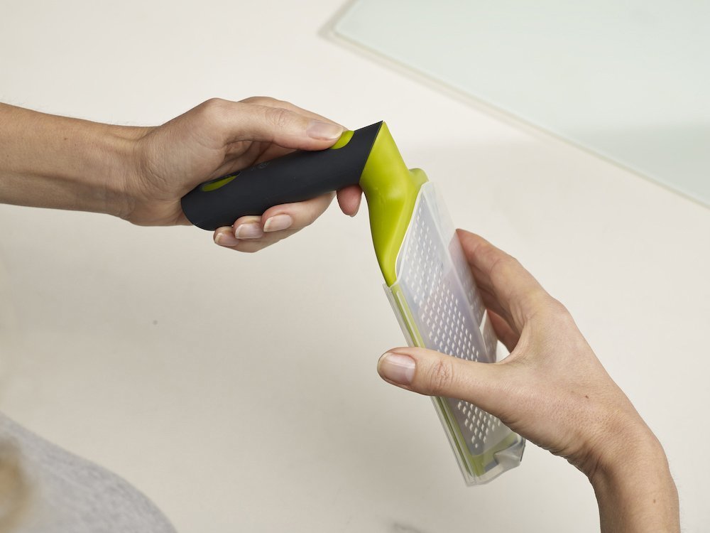 joseph-joseph-twist-2-in-1-reibe-grob-und-fein-sp-lmaschinenfest-gr-n image 5