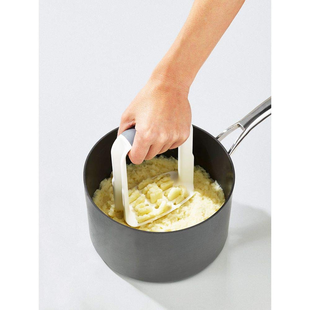 joseph-joseph-easy-mash-kartoffelstampfer-mit-rutschfestem-griff-und-gebogener-s image 5