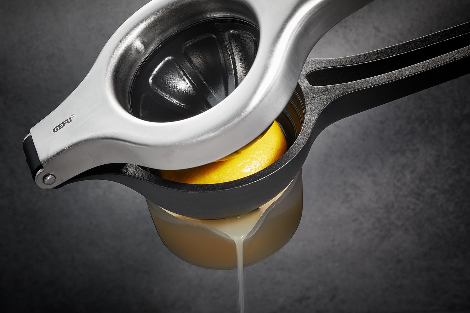 gefu-zitronenpresse-lemon-pro-edelstahl-handpresse-mit-umkehrprinzip-saft-ohne-b image 5