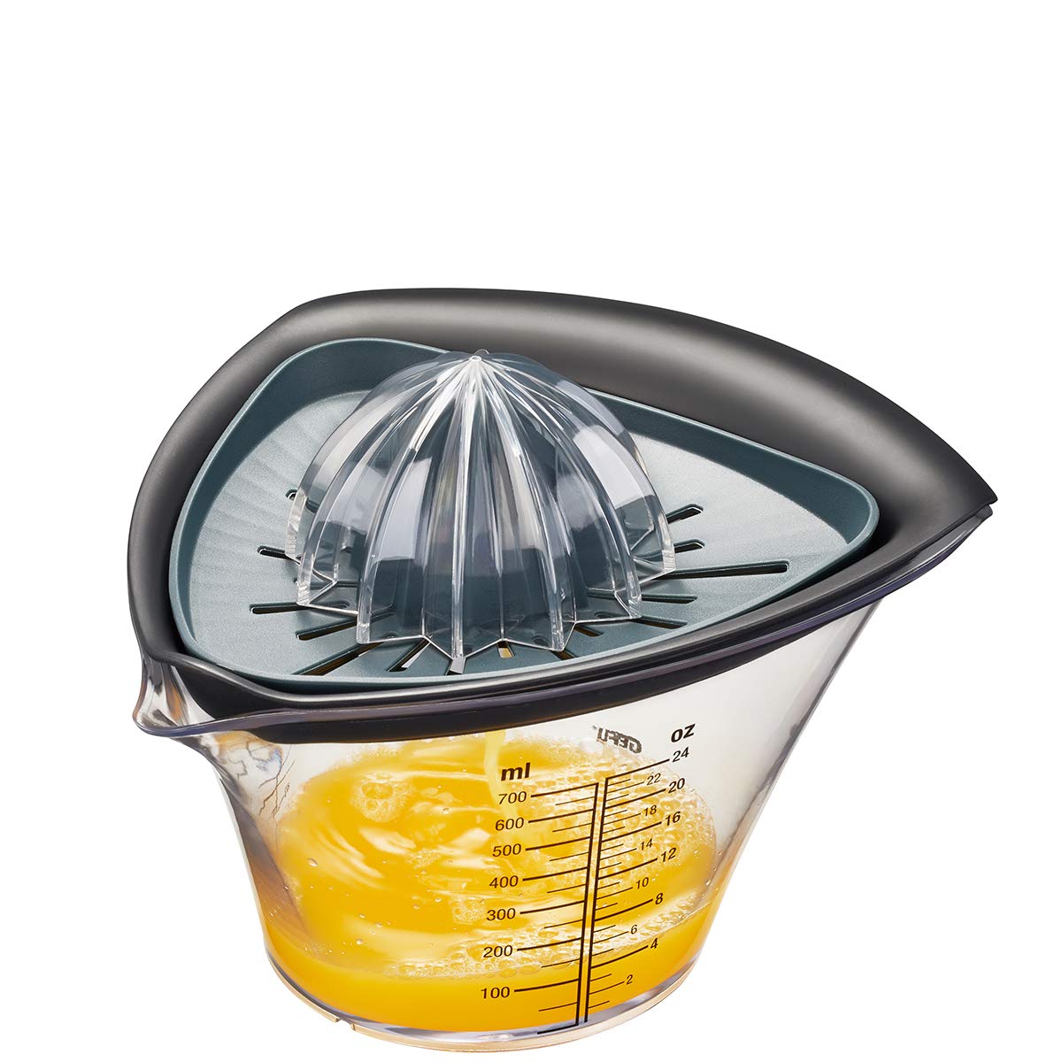gefu-fruti-2-in-1-granatapfelentkerner-zitronenpresse-mit-sieb-und-messbecher-70 image 6