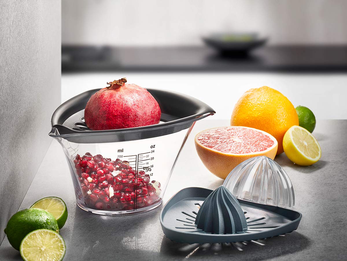 gefu-fruti-2-in-1-granatapfelentkerner-zitronenpresse-mit-sieb-und-messbecher-70 image 2