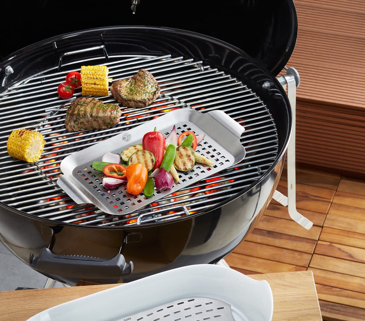 gefu-grillpfanne-bbq-klein-edelstahlpfanne-mit-l-ftungsschlitzen-f-r-gem-se-fisc image 2