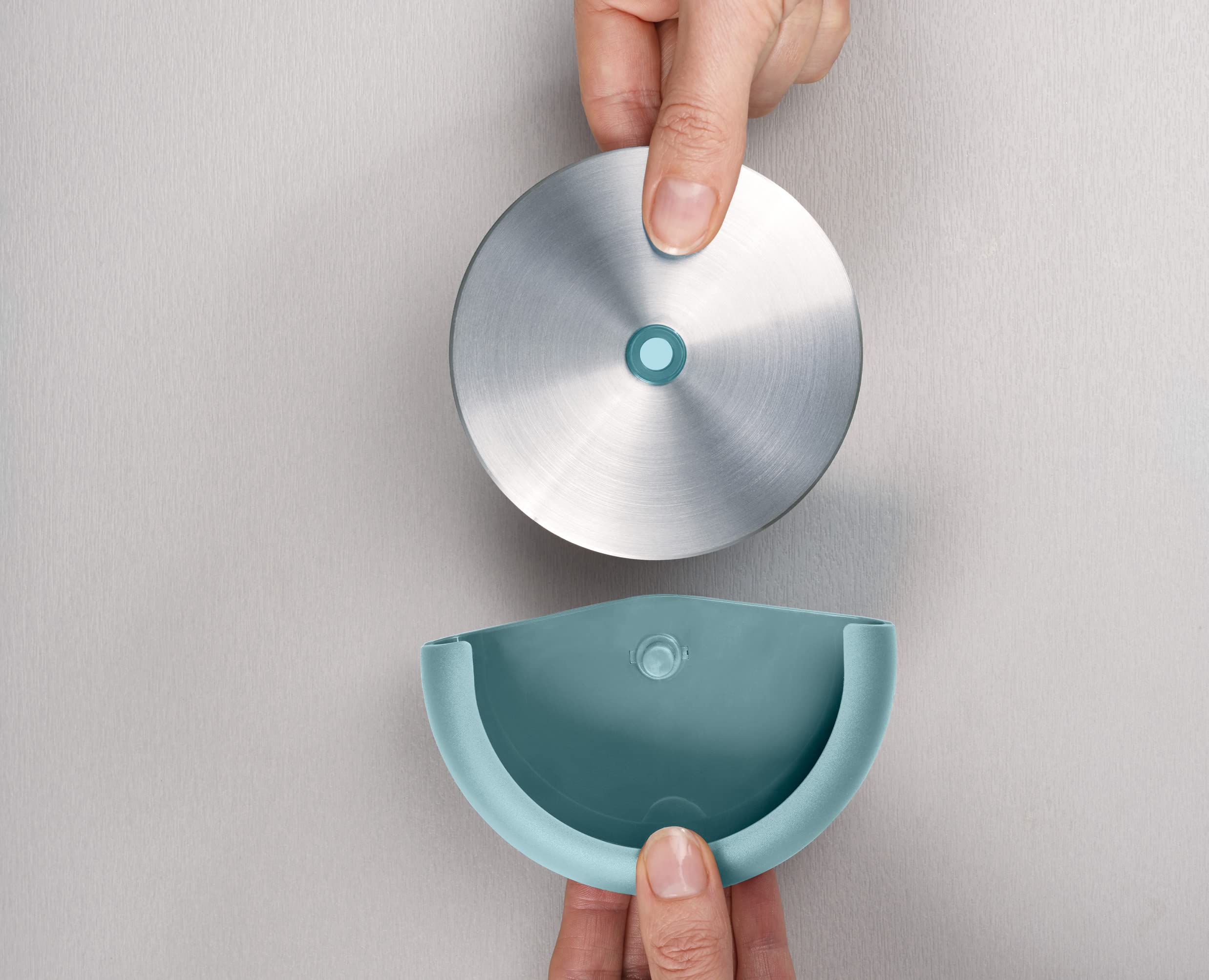 joseph-joseph-duo-pizzaschneider-mit-klingenschutz-kompaktes-schneiderad-teal image 4