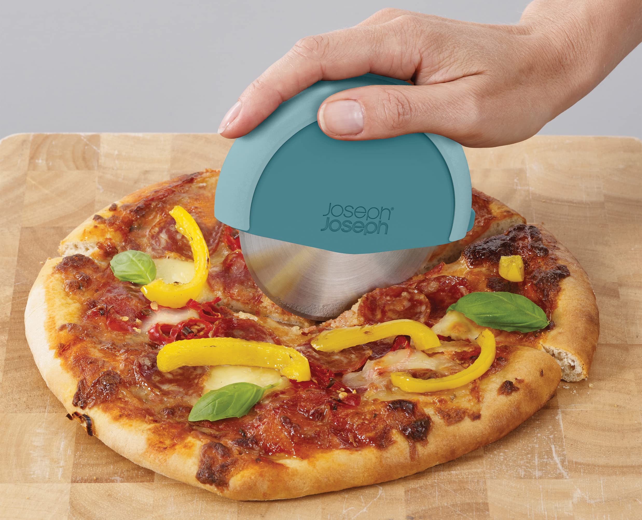 joseph-joseph-duo-pizzaschneider-mit-klingenschutz-kompaktes-schneiderad-teal image 5