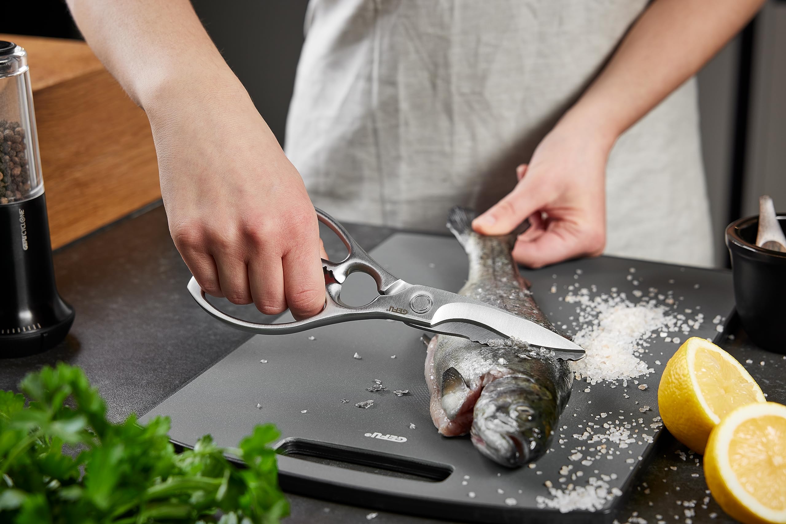 gefu-vielzweckschere-primera-edelstahl-mit-mikroverzahnung-nussknacker-flaschen- image 6